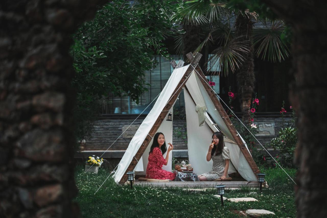 Adonis Inn Lijiang Lijiang (Yunnan) Exterior foto
