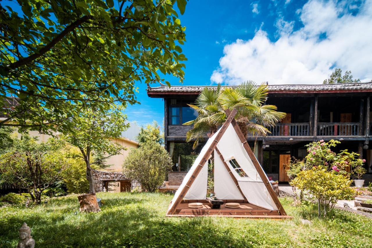 Adonis Inn Lijiang Lijiang (Yunnan) Exterior foto
